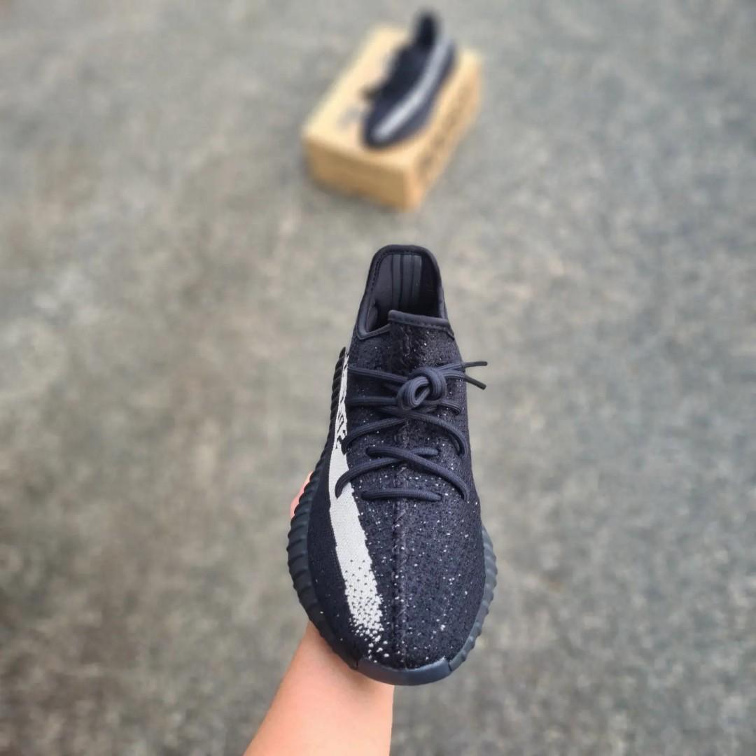 Adidas Yeezy Boost 350 V2 Oreo 2022 size 11 US Men s Fashion