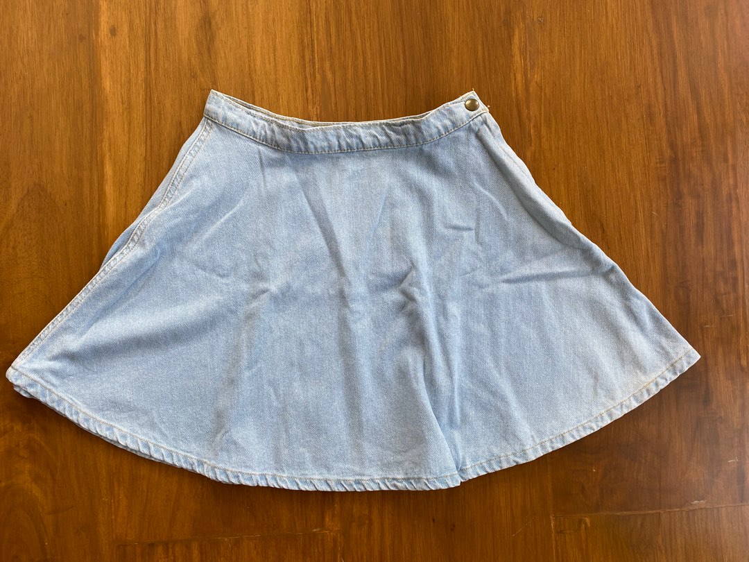 American Apparel denim skater skirt, Women's Fashion, Bottoms, Skirts