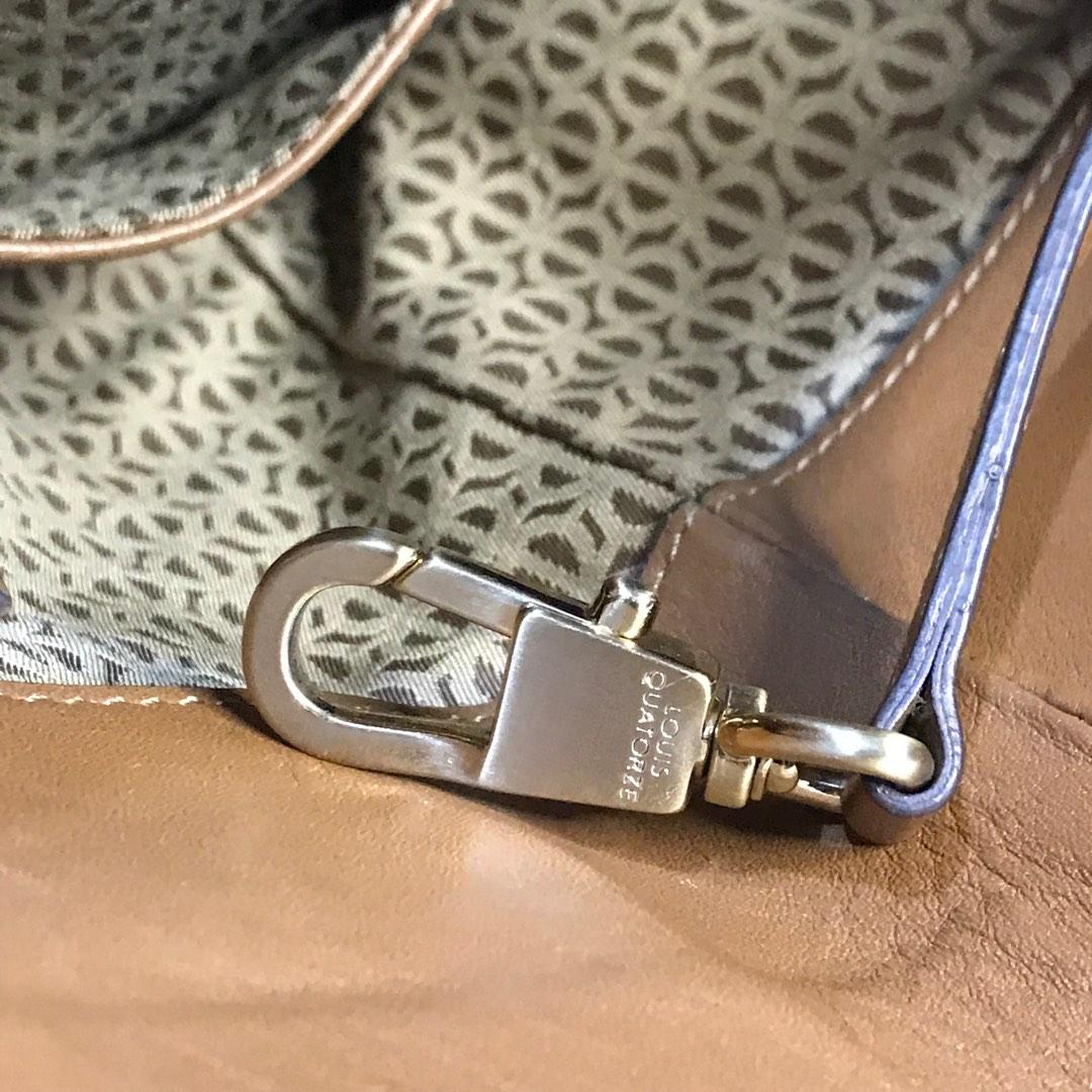 Leather handbag Louis Quatorze Navy in Leather - 33313789
