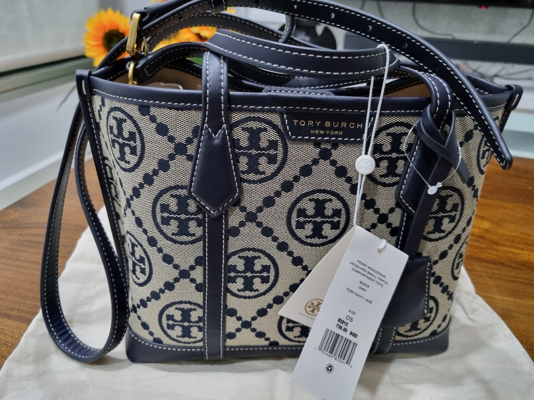 Tory Burch 83313 PERRY T MONOGRAM SMALL TRIPLE-COMPARTMENT TOTE IN