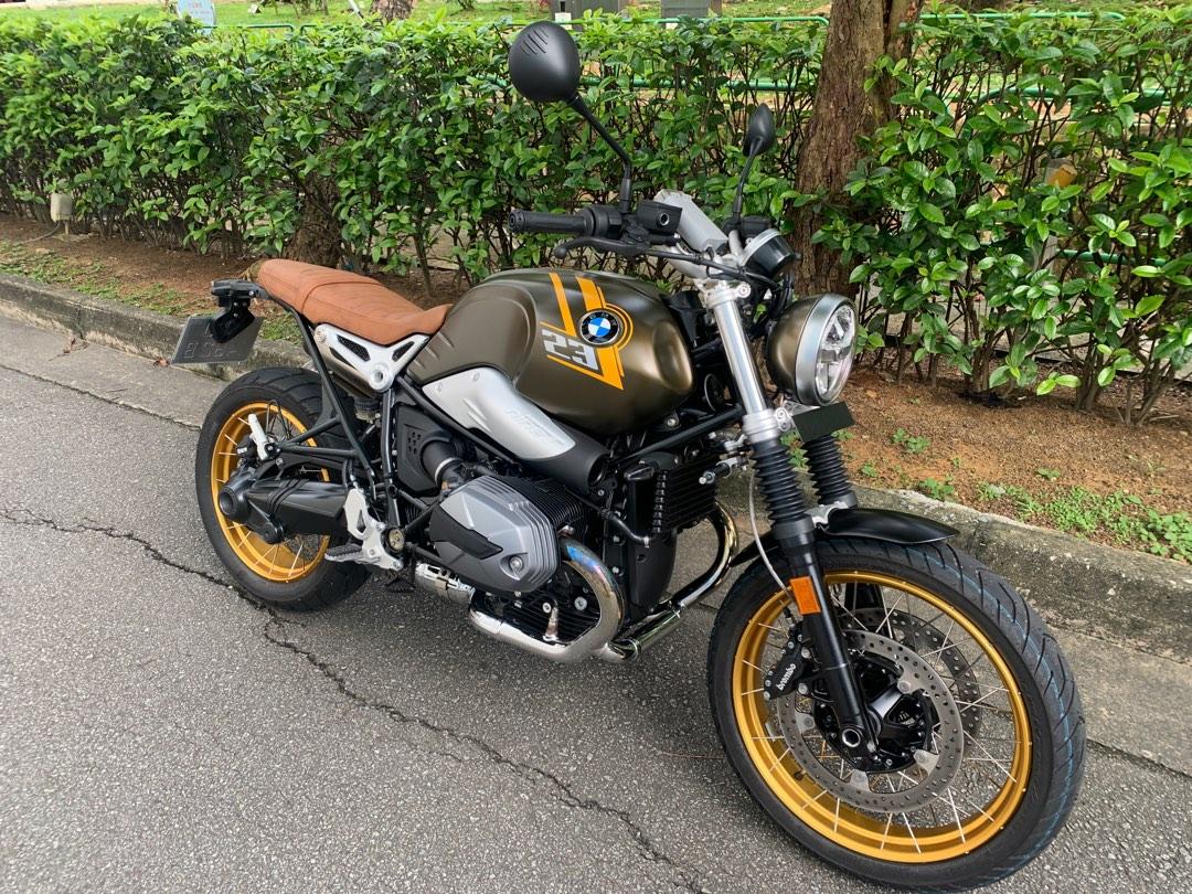 BMW R NineT Scrambler With Gold Color Tubeless Cross Spokes Rim. 5