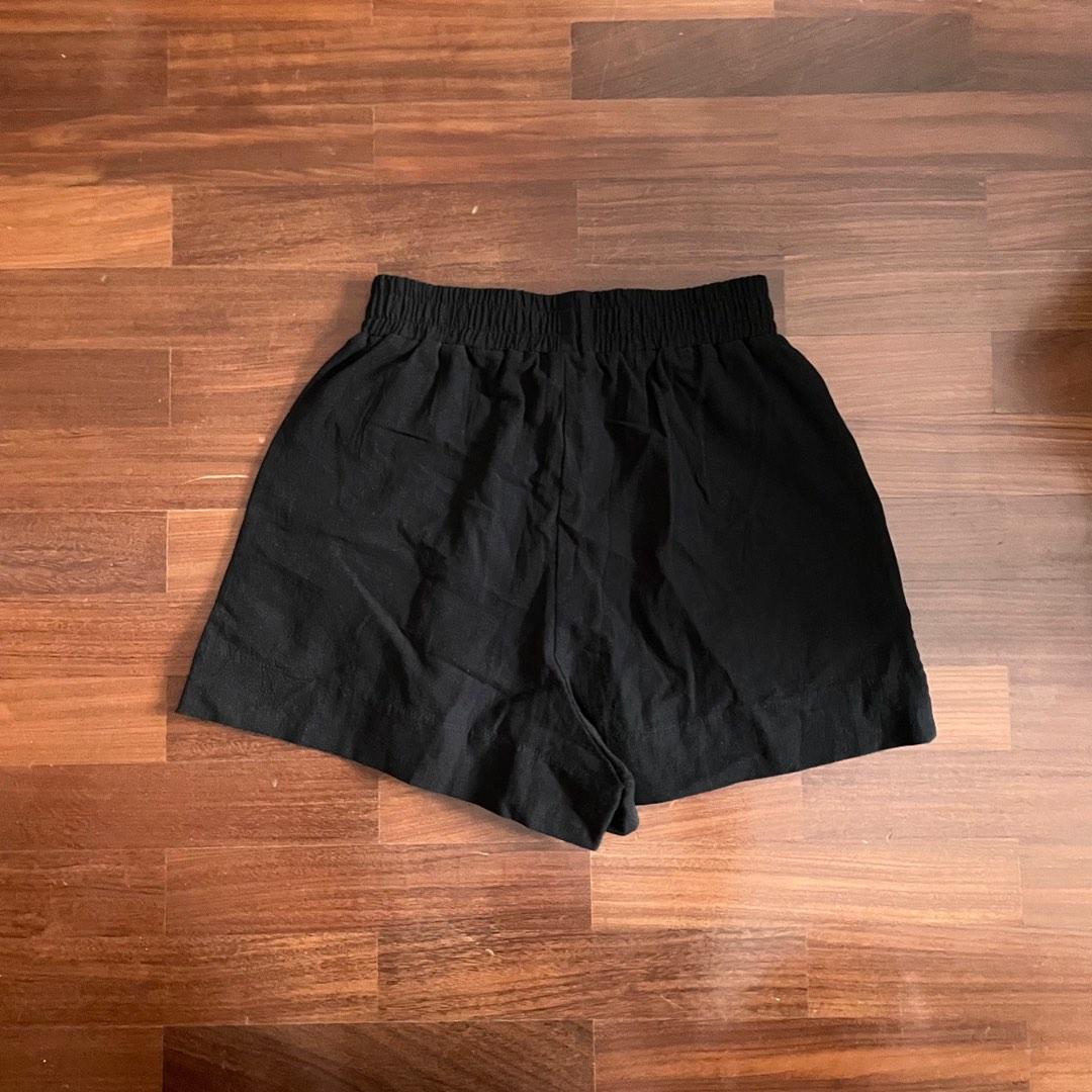 BNWT CO black lounge beach casual shorts with pockets, Women's