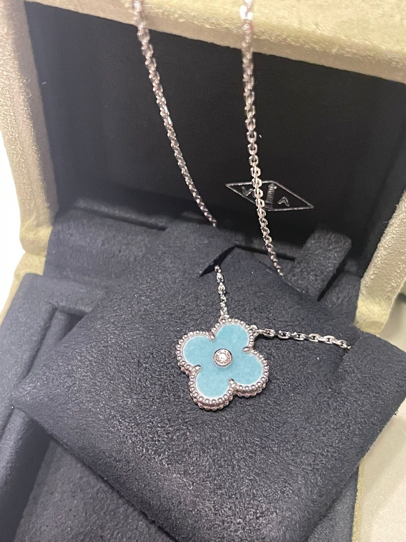 Brand new VCA Holiday Pendants 2022, Luxury, Accessories on Carousell
