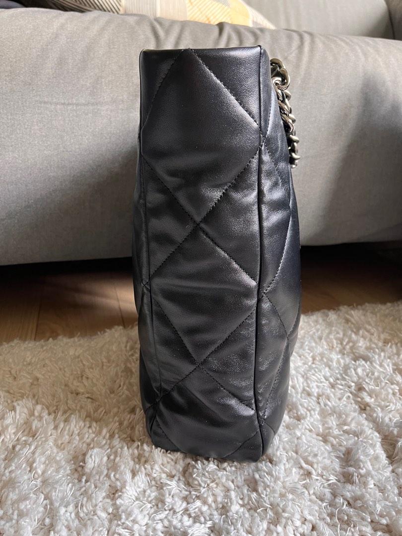 Chanel 19 SHOPPING BAG購物袋單肩包黑色羊皮尺寸： 30x37x10cm - LuxuryGZ