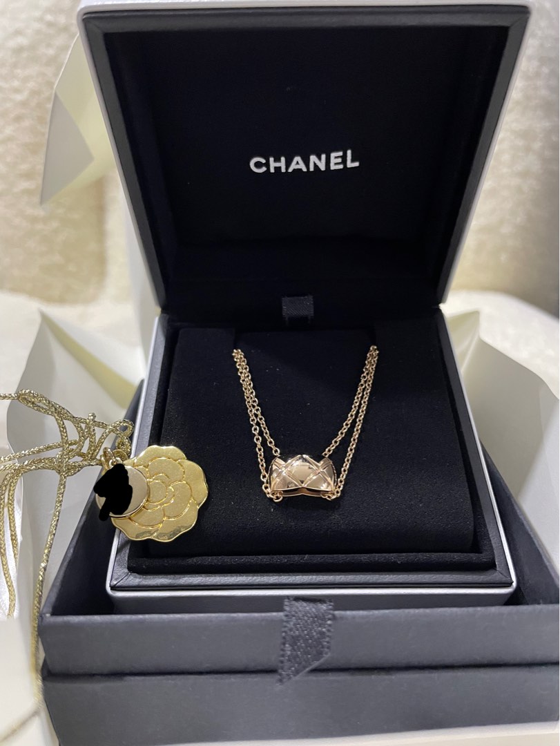 CHANEL 18K Beige Gold Coco Crush Pendant Necklace 868056