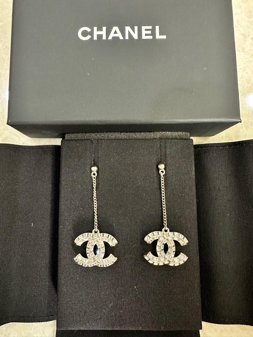 Chanel crystal clearance dangle earrings