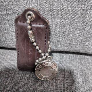 Coach tag preloved