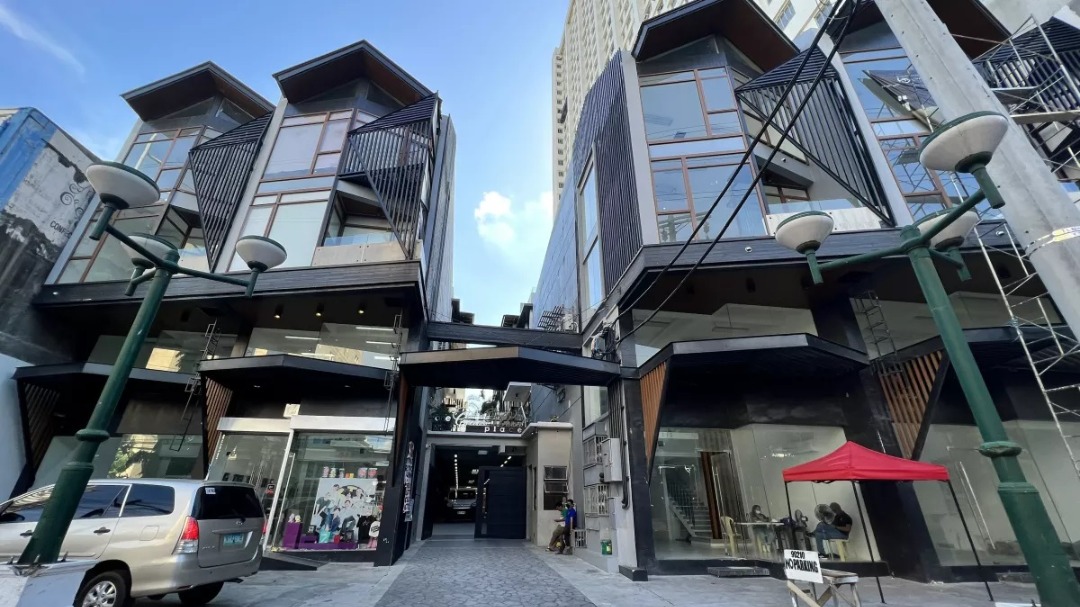 Commercial Unit in Tomas Morato Quezon City 75.3M, Property, For Sale ...