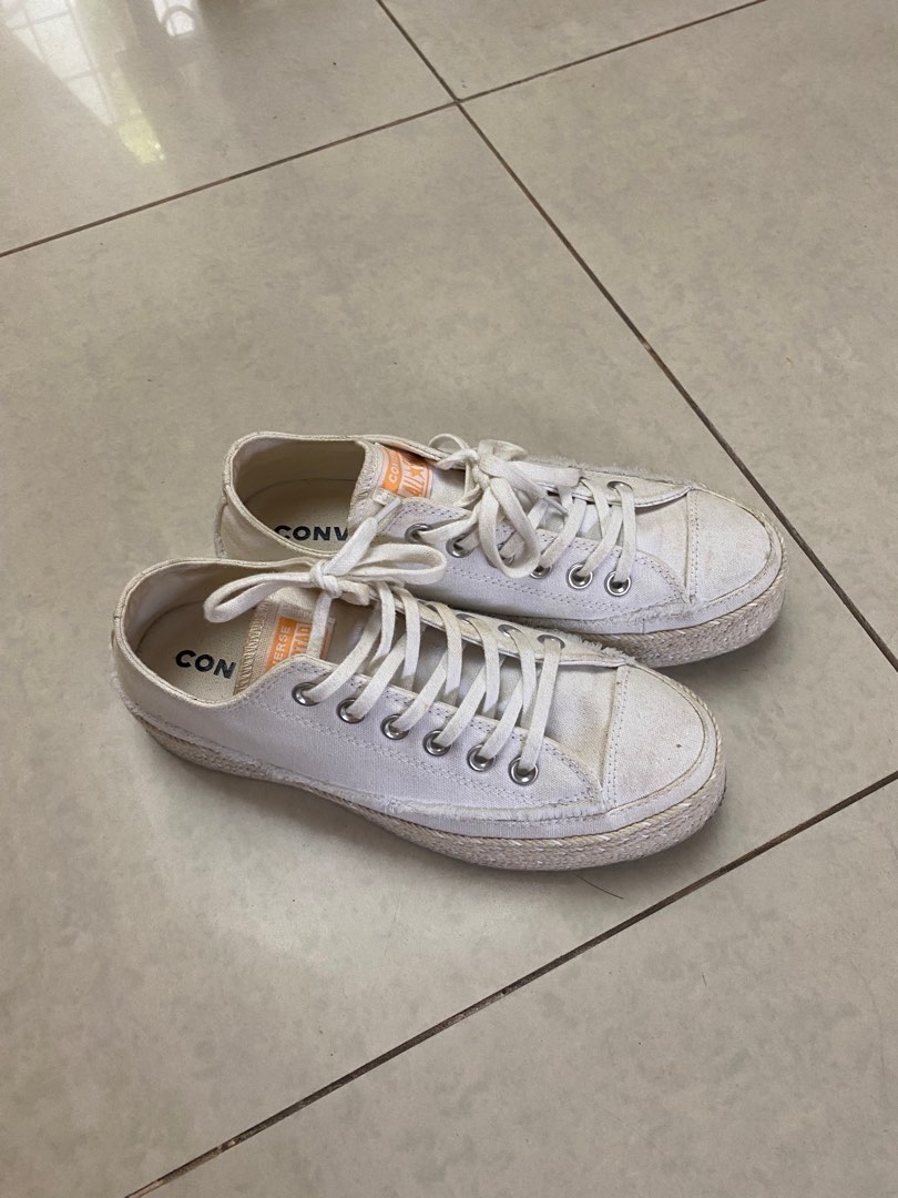Converse Chunky Shoes, Women's Fashion, Footwear, Sneakers on Carousell