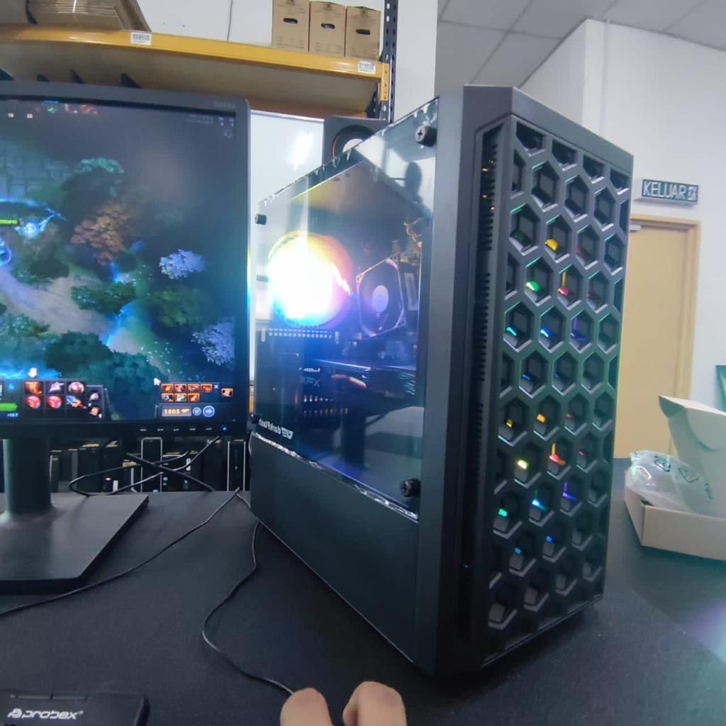 Custom PC Gaming RGB, Computers & Tech, Desktops on Carousell
