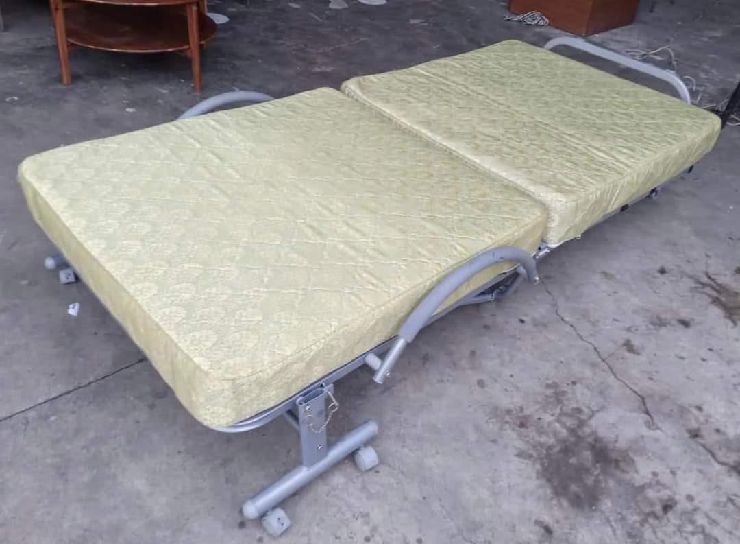 Electric Folding Bed 36L x 79W in 110 volts, Furniture & Home Living