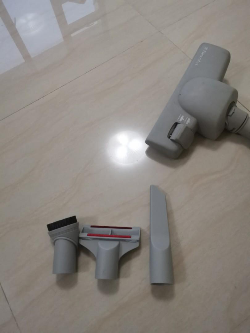 Electrolux Lite II vacuum cleaner, TV & Home Appliances, Vacuum Cleaner