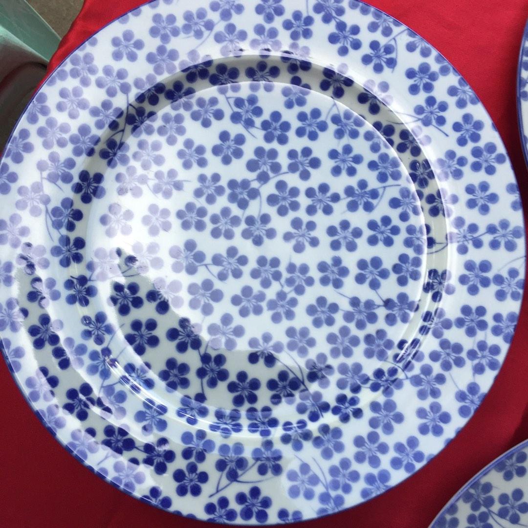 Eternel Ceramic Tableware (Category: Dinnerware & Cutlery) located in Cainta. Submitted by ellengreen18 (Listing ID 1188647117, Image 2). Description: 3 pcs. Eternel Ceramic Tableware Made in China Round size:10.5" Issue: One pc. meron konting pingaw Price: P450 Deliver Thru: Lalamove, JNT or Grab.