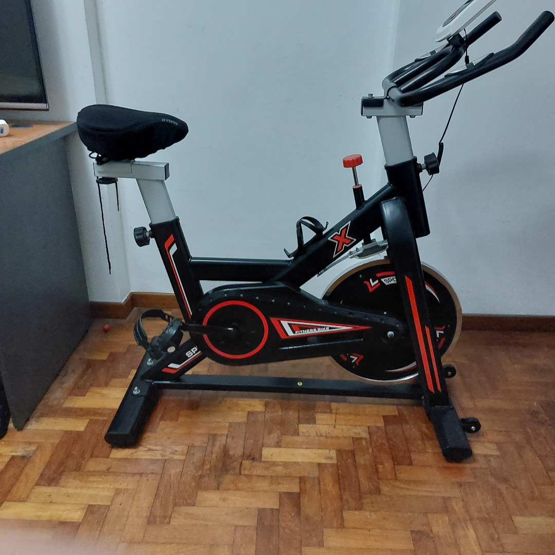 Exercise spinning bike for sale, Sports Equipment, Exercise & Fitness