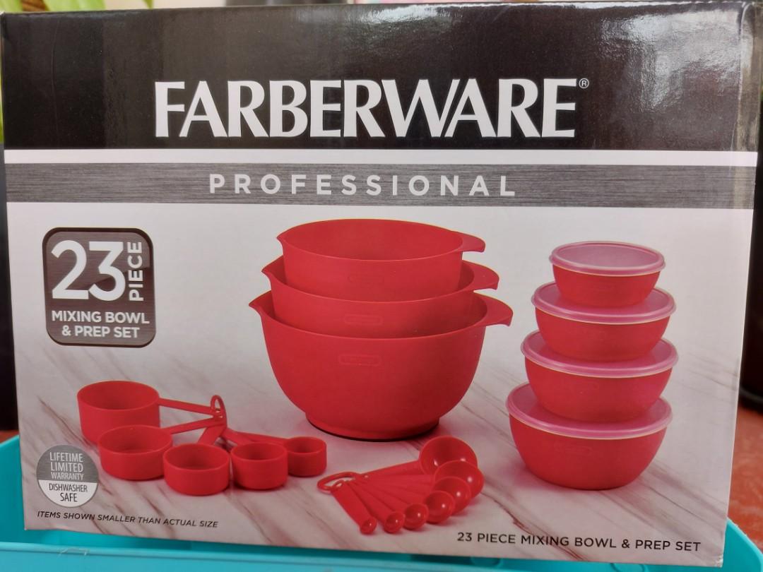 Farberware 23 pc baking set (Category: Bakeware) located in Taguig. Submitted by littlegcloset (Listing ID 1188701095, Image 1). Description: Brand new and authentic. Sf shoulder by buyer..