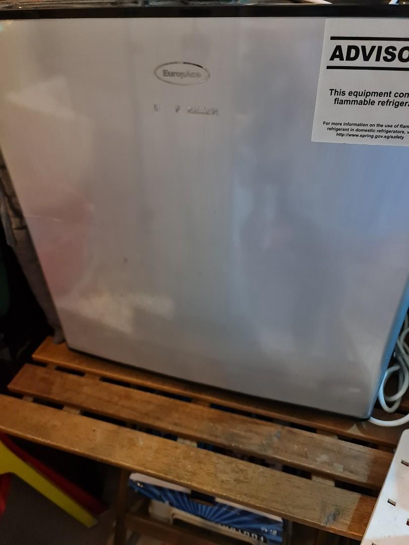 EuropAce Freezer for breastmilk storage, Babies & Kids, Nursing