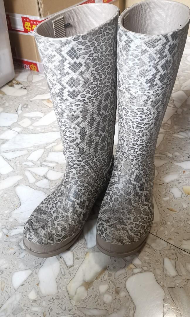 High crocs rubber boots, Women's Fashion, Footwear, Boots on Carousell