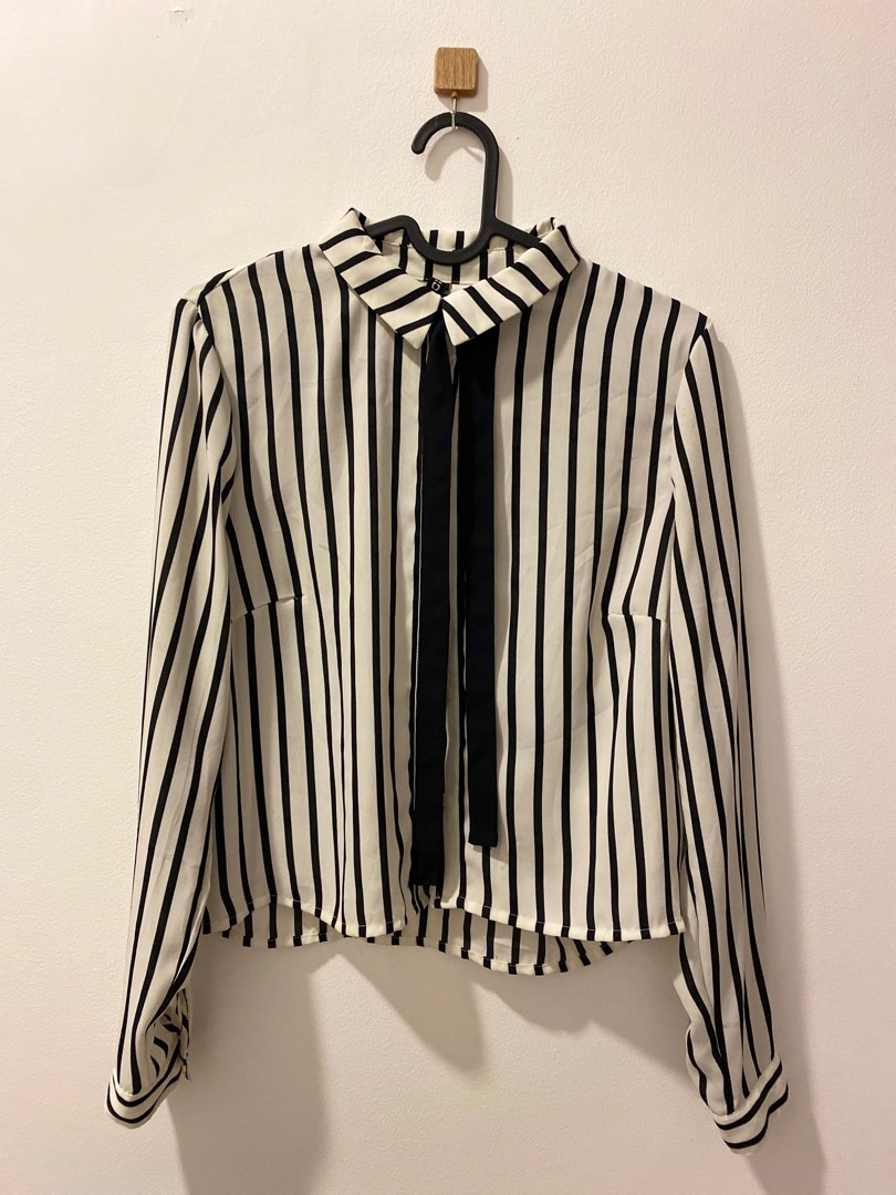H&M Cropped striped shirt, Women's Fashion, Tops, Shirts on Carousell