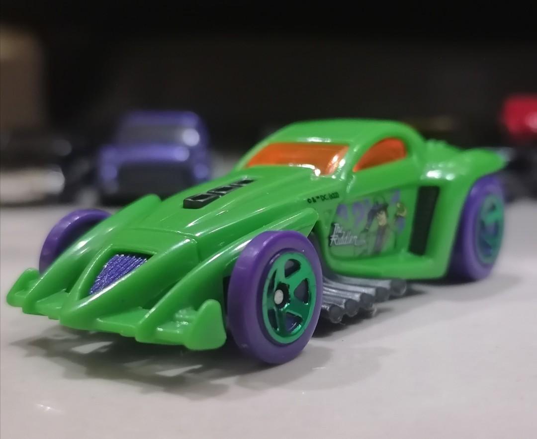 2022 Hot Wheels The Batman 5 pack Loose RIDDLER BURL-ESQUE (Green)