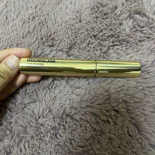 Hourglass Unlocked Instant Extensions Mascara