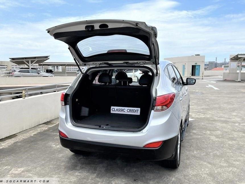 Hyundai Tucson 2.0 Sunroof (A), Cars, Used Cars on Carousell