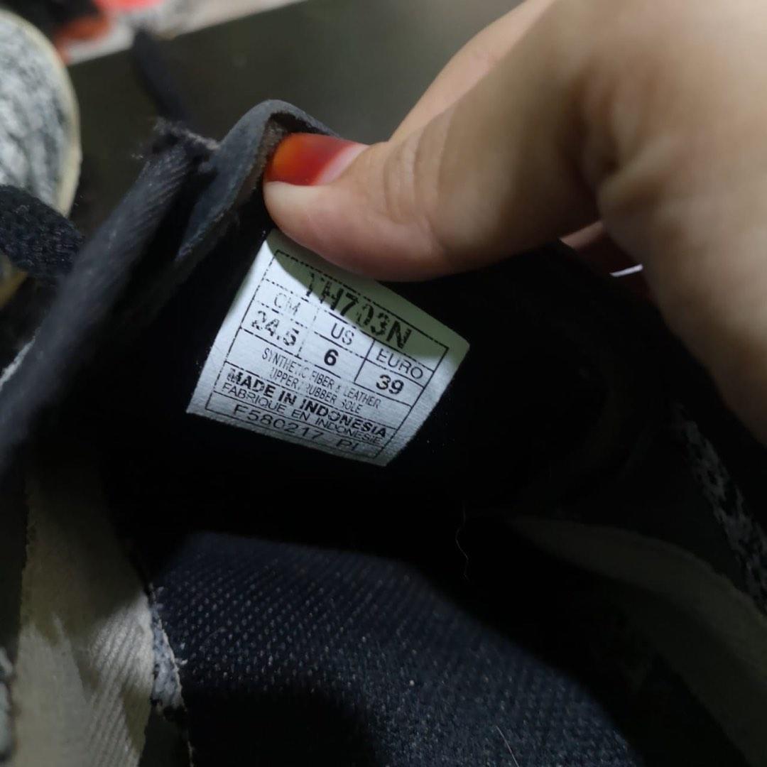 kasut onitsuka tiger