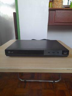 LG DP122: DVD Player with USB Recording (Never Been Used)