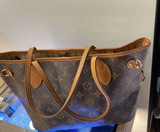(Category: ) located in . Submitted by fatmama_ (Listing ID 1188670679, Image 1). Description: .