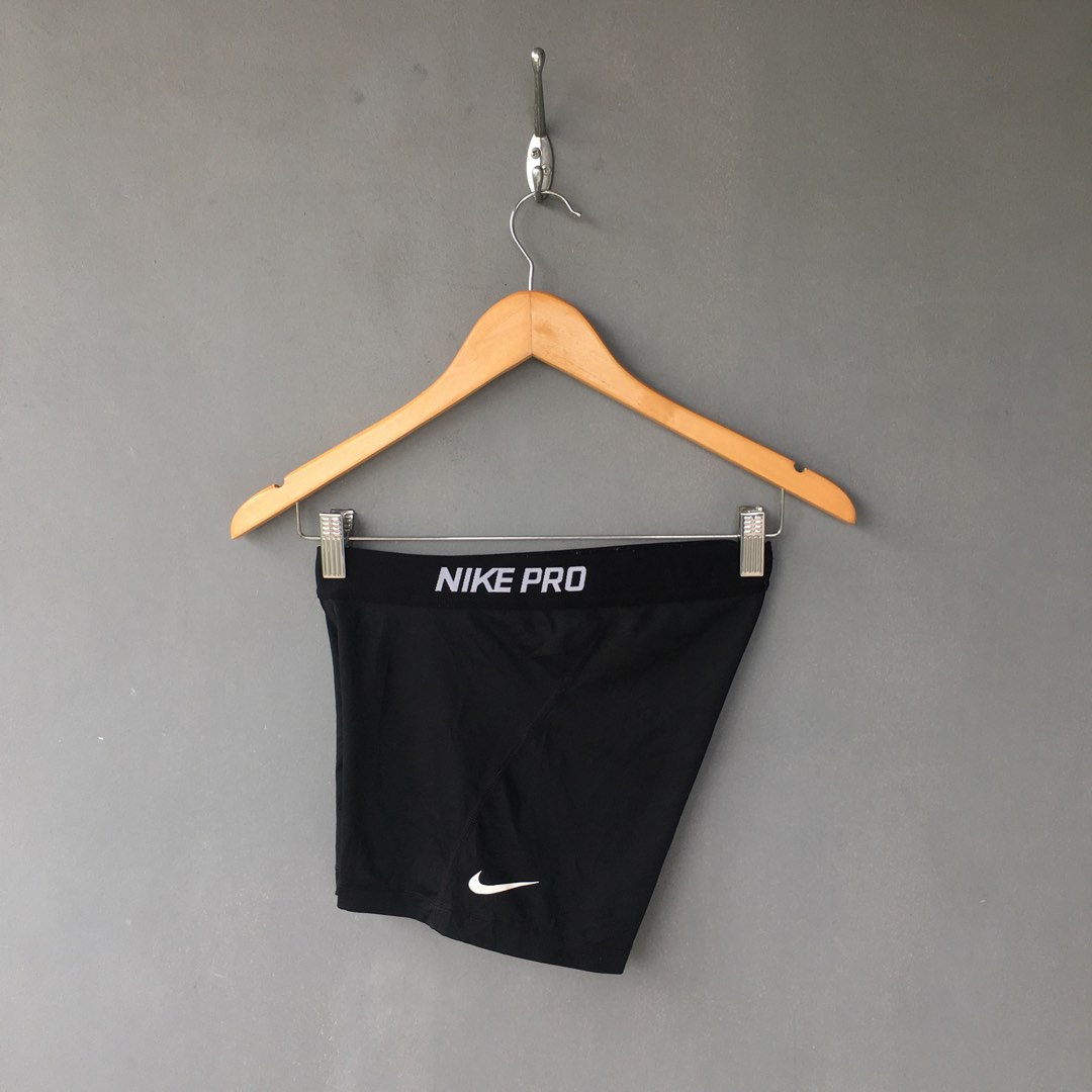 Nike Pro compression tights, Women's Fashion, Activewear on Carousell