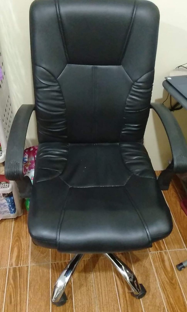 Office Chair 2nd hand, Furniture & Home Living, Office Furniture