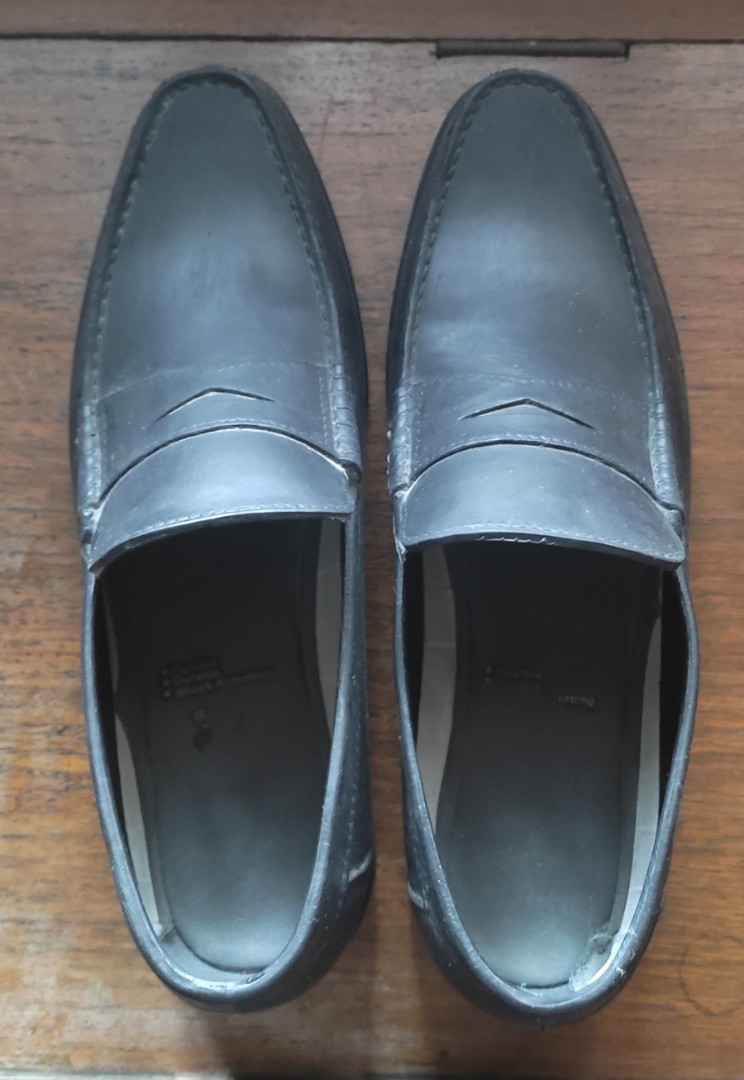 Preloved Easysoft Black Shoes, Men's Fashion, Footwear, Dress Shoes on ...