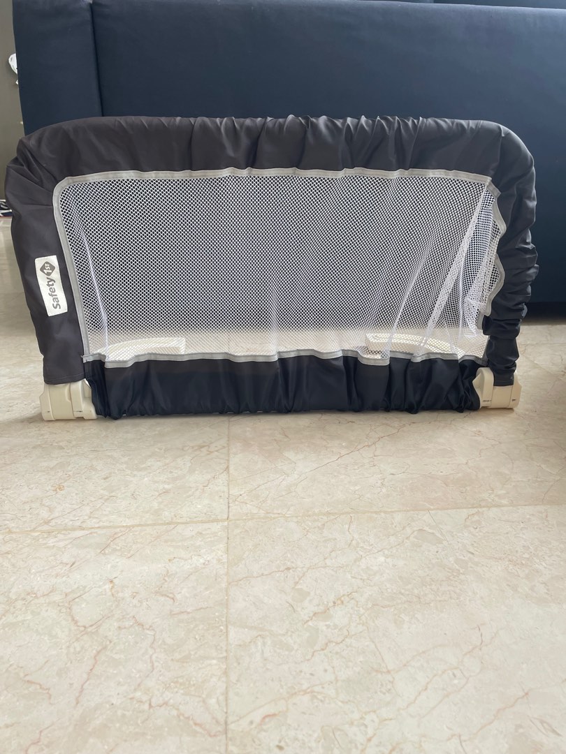Safety 1st Bed Guard, Babies & Kids, Baby Nursery & Kids Furniture, Bed