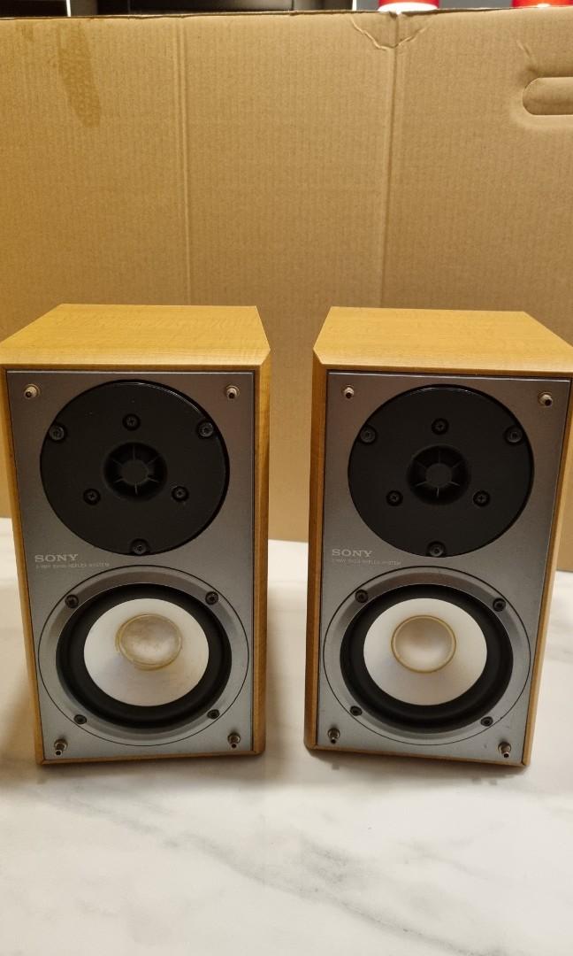 Sony bookshelf bass reflex speakers upgraded with high end Phillips