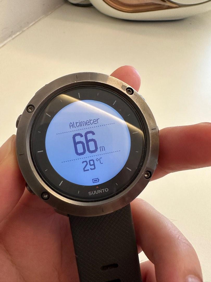 SUUNTO TRAVERSE GRAPHITE Men s Fashion Watches Accessories Watches on Carousell