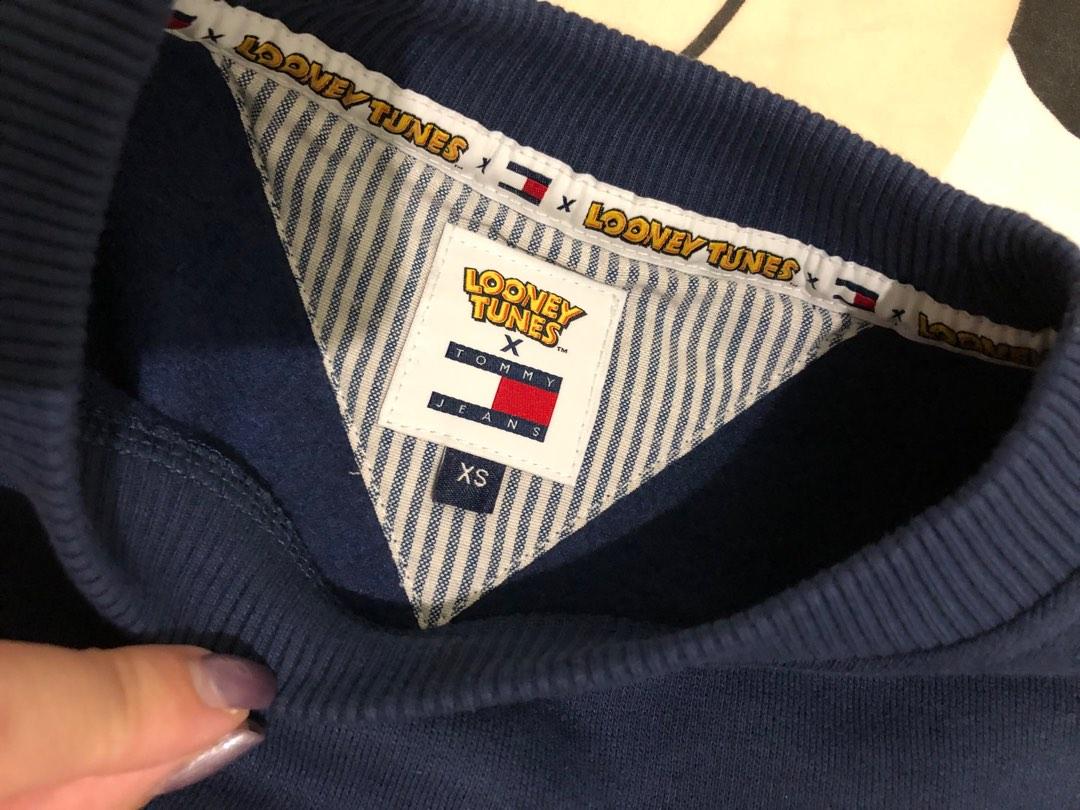 Tommy hilfiger 2025 looney tunes sweater
