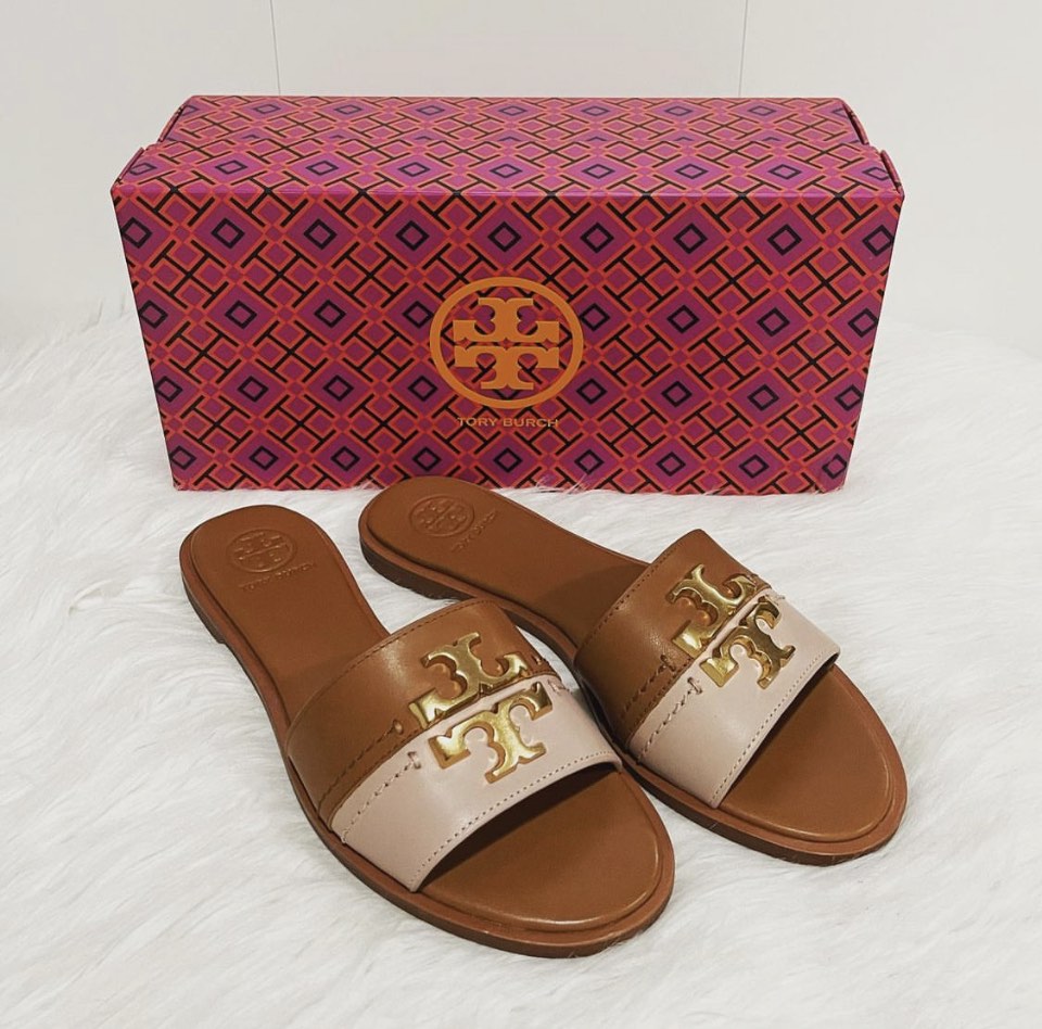 Tory Burch Everly Slides, Women's Fashion, Footwear, Flats & Sandals on  Carousell