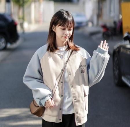 How To Style Korean Varsity Jacket 🇰🇷❓, Galeri disiarkan oleh Fazreena