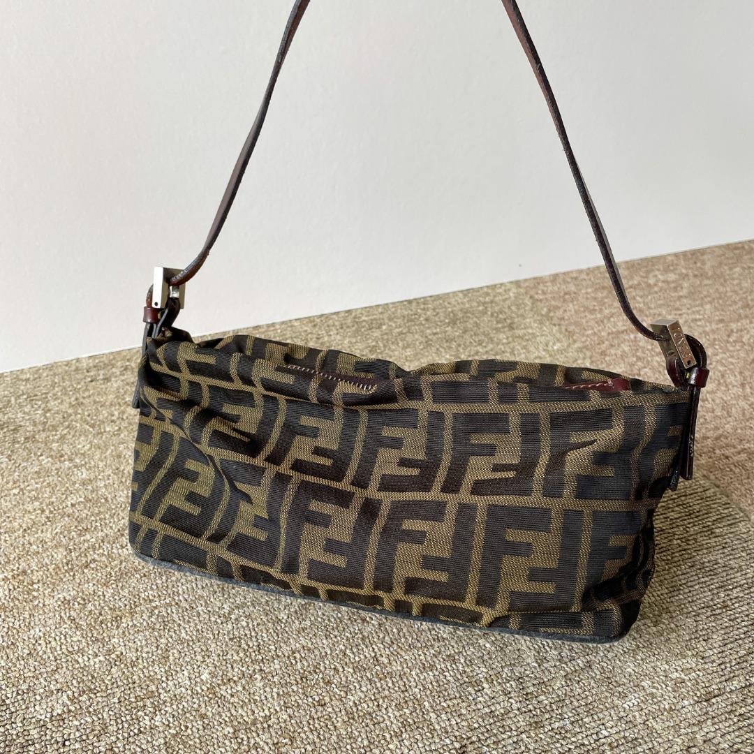 Fendi Zucca Boat Pochette – yourvintagelvoe