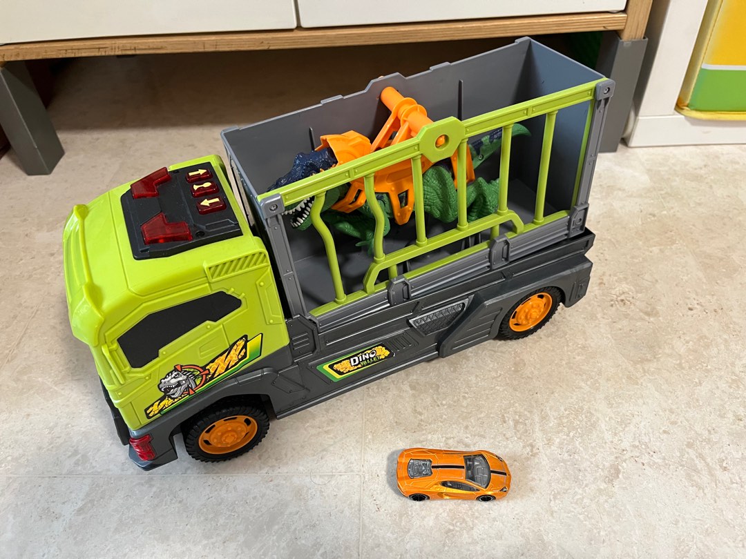 Chad valley dinosaur truck top