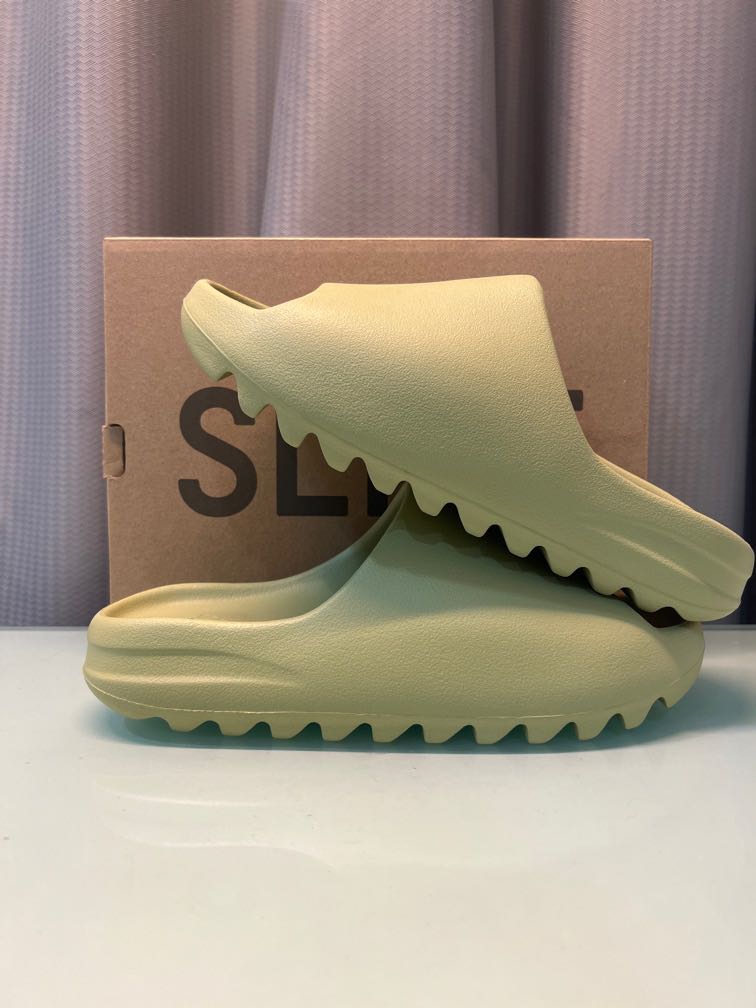 yeezy slide resin on feet