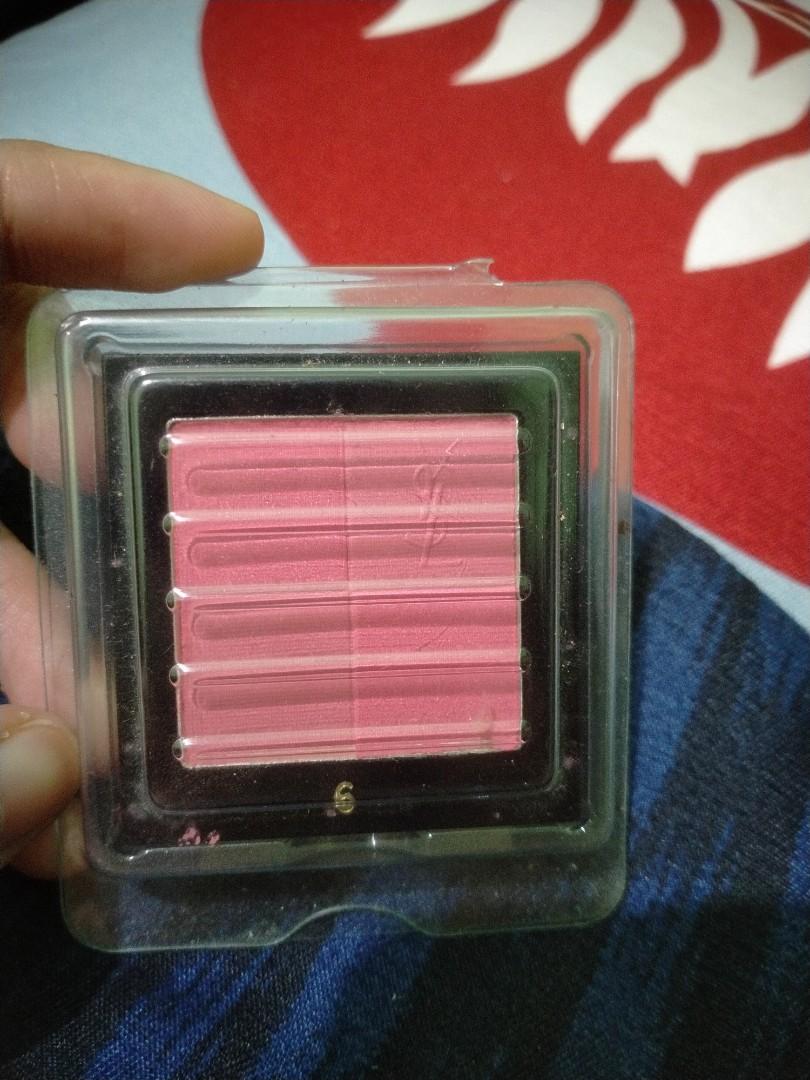 YSL make up blush on (Category: Makeup) located in Kawit. Submitted by mariefonda (Listing ID 1188732197, Image 2). Description: authentic YSL blush on brought at UAE good condition fix price shipping fee included 📍kawit cavite.