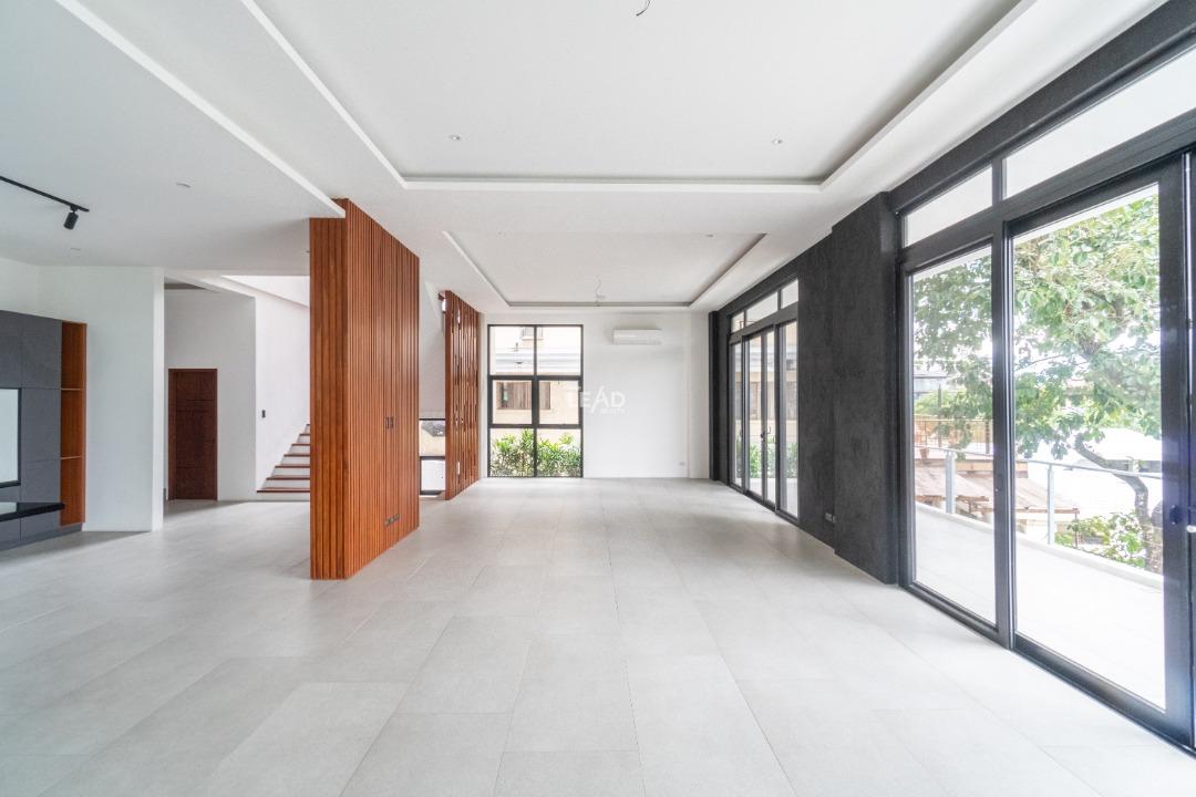 House and lot for sale Ayala Heights house for sale Qc Tivoli Royale