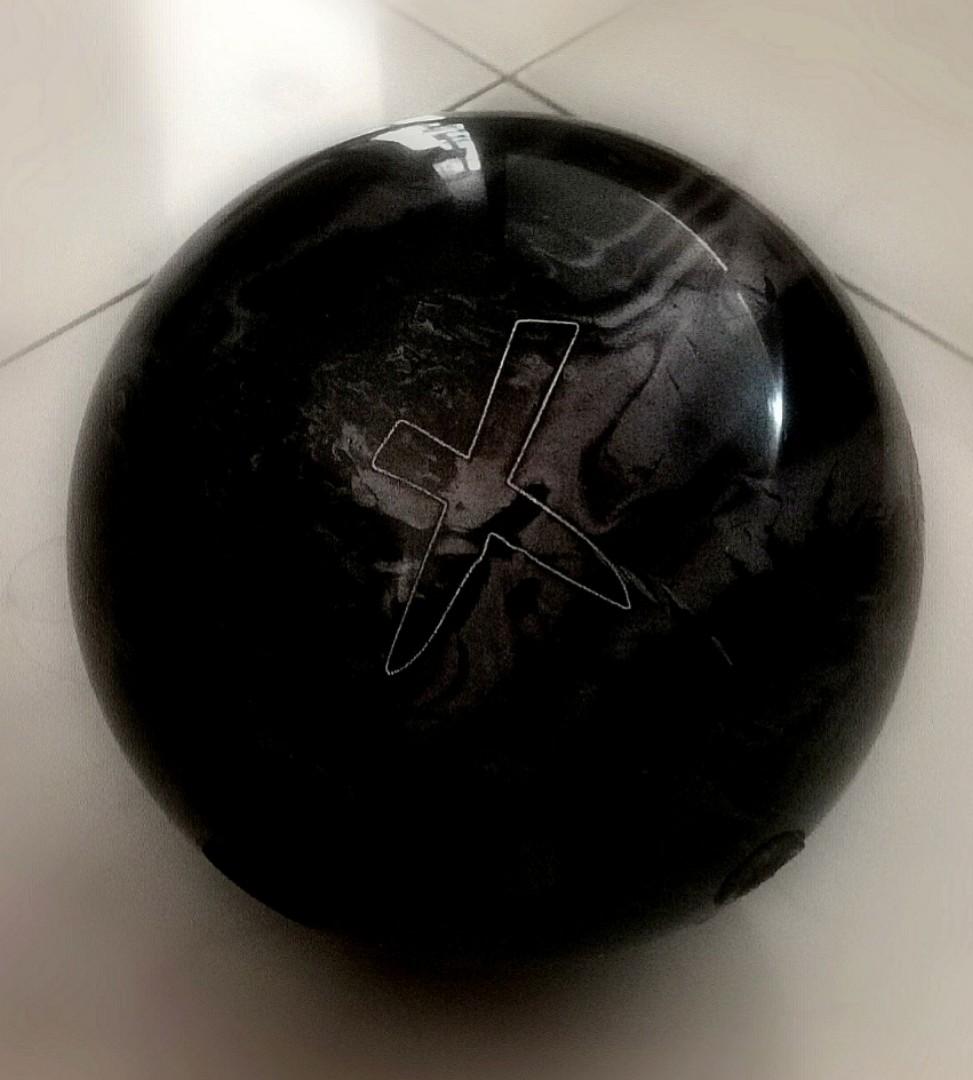 900 Global X Bowling Ball (14 lbs), Sports Equipment, Sports & Games, Billiards & Bowling on