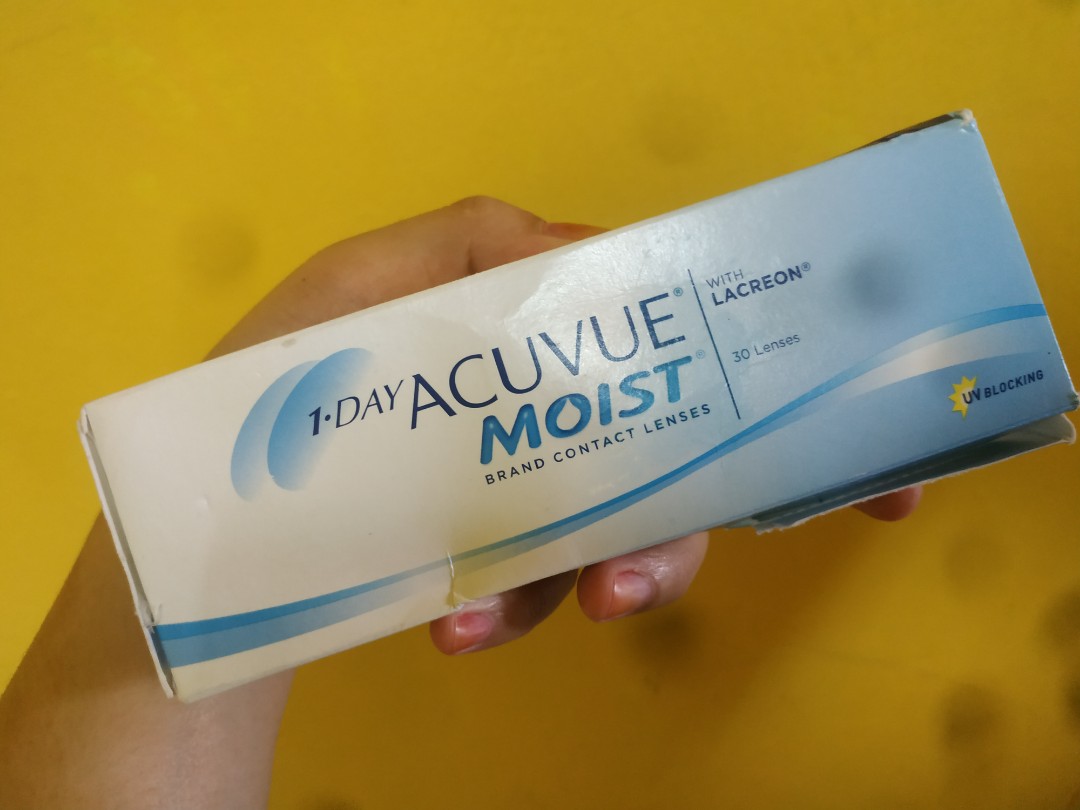 acuvue-moist-4-0-beauty-personal-care-ear-care-on-carousell