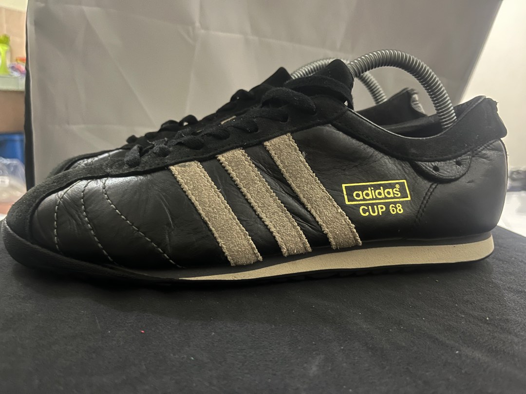adidas vintage, Women's Sneakers on Carousell