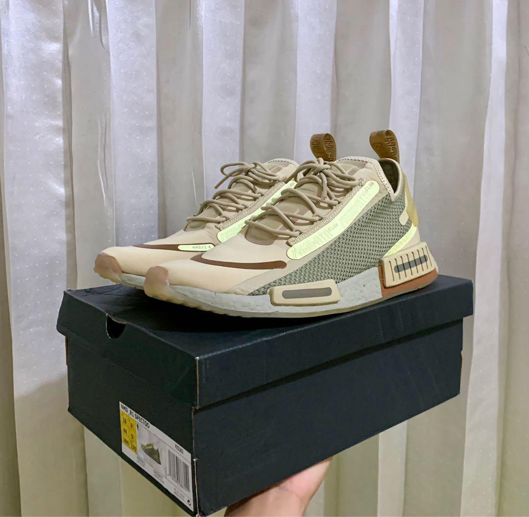 Adidas NMD R1 Spectoo Savanna Gold, Fesyen Pria, Sepatu , Sneakers di  Carousell