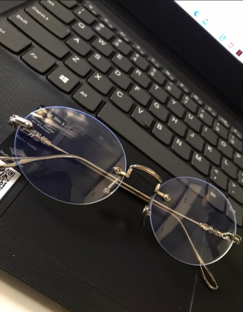 Anti-radiation eyeglasses (rimless) (Category: Sunglasses & Eyewear) located in Muntinlupa City. Submitted by cottagefairy_ (Listing ID 1188713918, Image 2). Description: rfs: extra also good for those who have astigmatism.