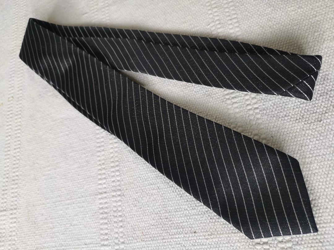 aquascutum silk tie