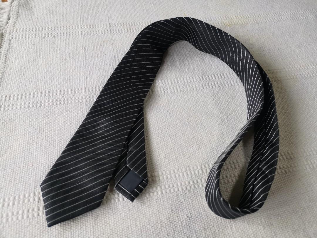 aquascutum silk tie