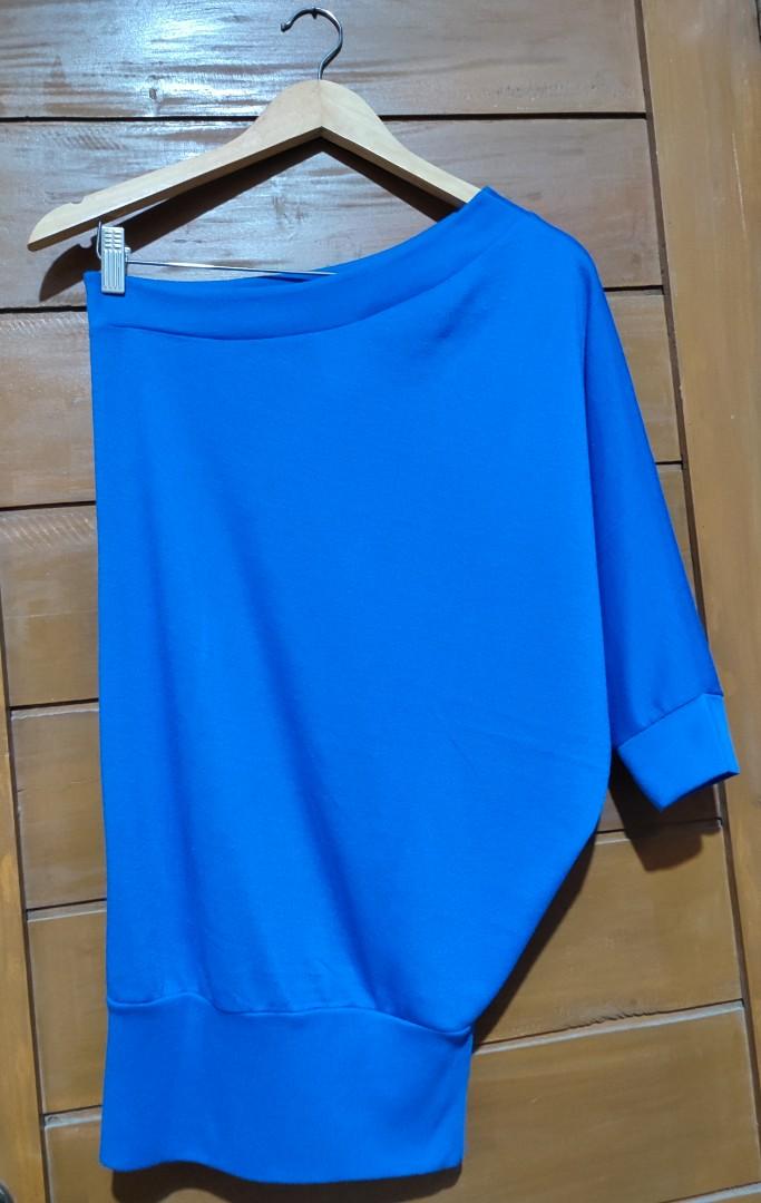 Assymetrical Blouse (Category: Blouses) located in Quezon City. Submitted by PaidTY (Listing ID 1188951051, Image 2). Description: Feel sexy with this blouse😉 1st photo not mine. Just attached to show how to wear this kind of blouse🙂.